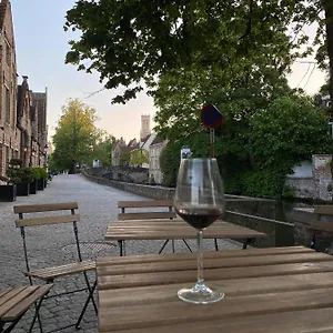 Canal Central Couette-café Bruges