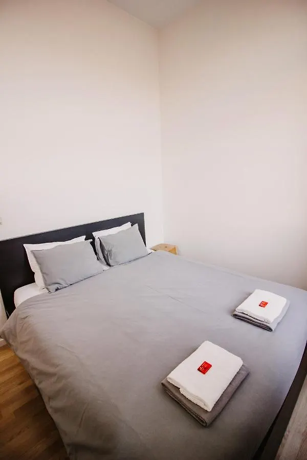 Central And Cozy In Bruxelles