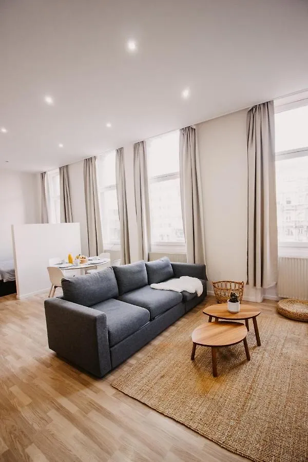 Central And Cozy In Bruxelles