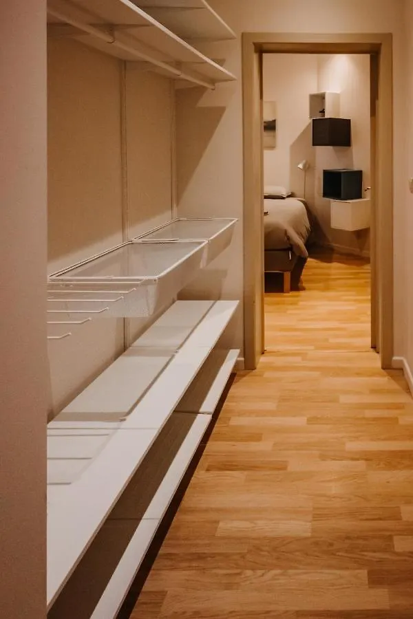 Central And Cozy In Bruxelles